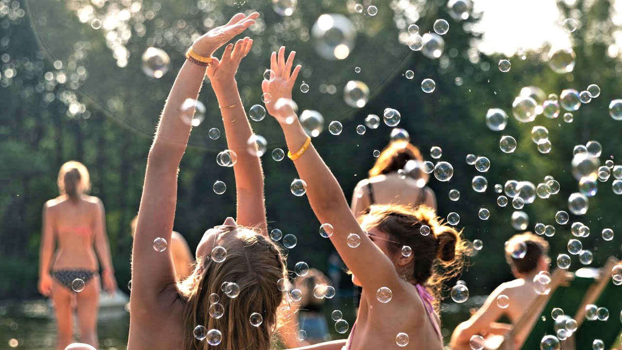 SOMMERJUNG - Das Ferienlager für Erwachsene - Official Video 2019