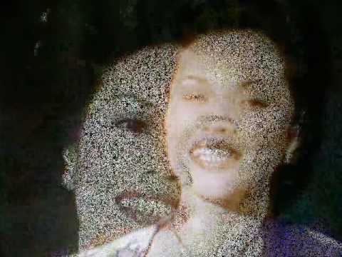 KARTINA DAHARI - Di Bawah Sinar Bulan Purnama