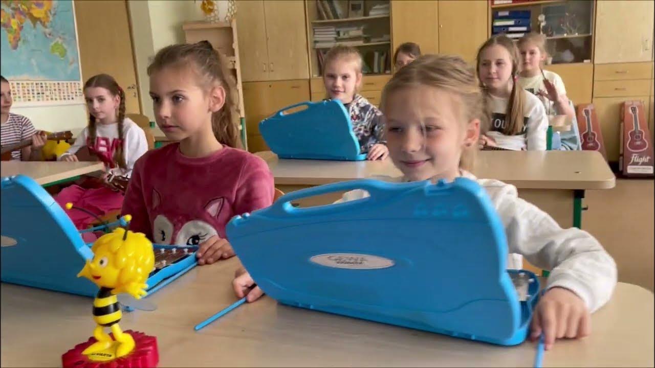 Sprawdzian Po 2 Klasie Gimnazjum Próbny Arkusz Pszczelarstwo w gimnazjum im. Longina Komołowskiego w Połukniu - YouTube