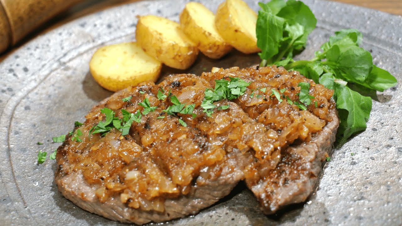 帝国ホテル出身シェフが教える シャリアピンステーキの作り方 伝統の味 Youtube 帝国ホテル出身シェフが教える シャリアピンステーキの作り方 伝統の味 Youtube