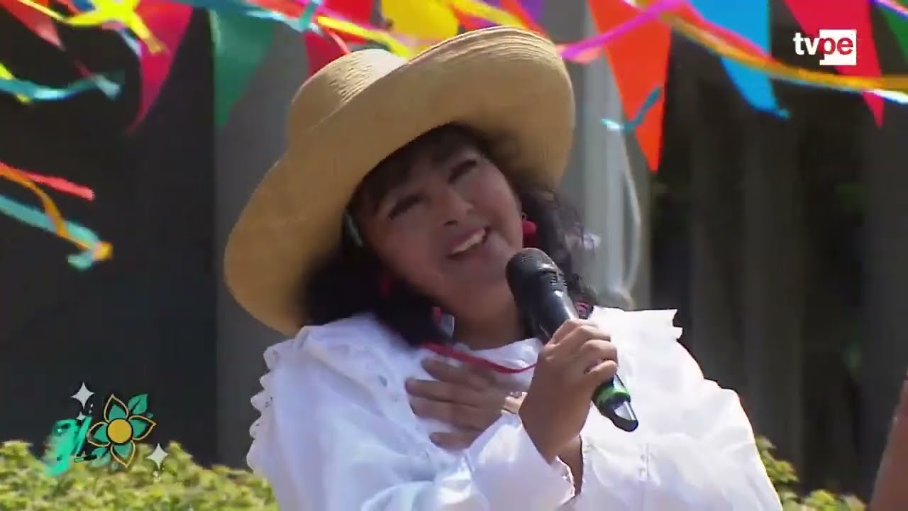 Duo Cajamarca (@carlosencisovalencia  y @marielagonzales9778) en el 22 aniversario de Miski Takiy