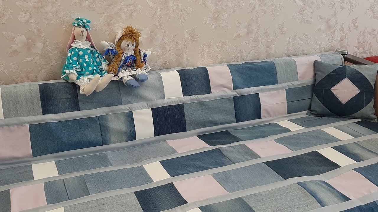 Нашла применение старым джинсам.👖Лоскутное покрывало.