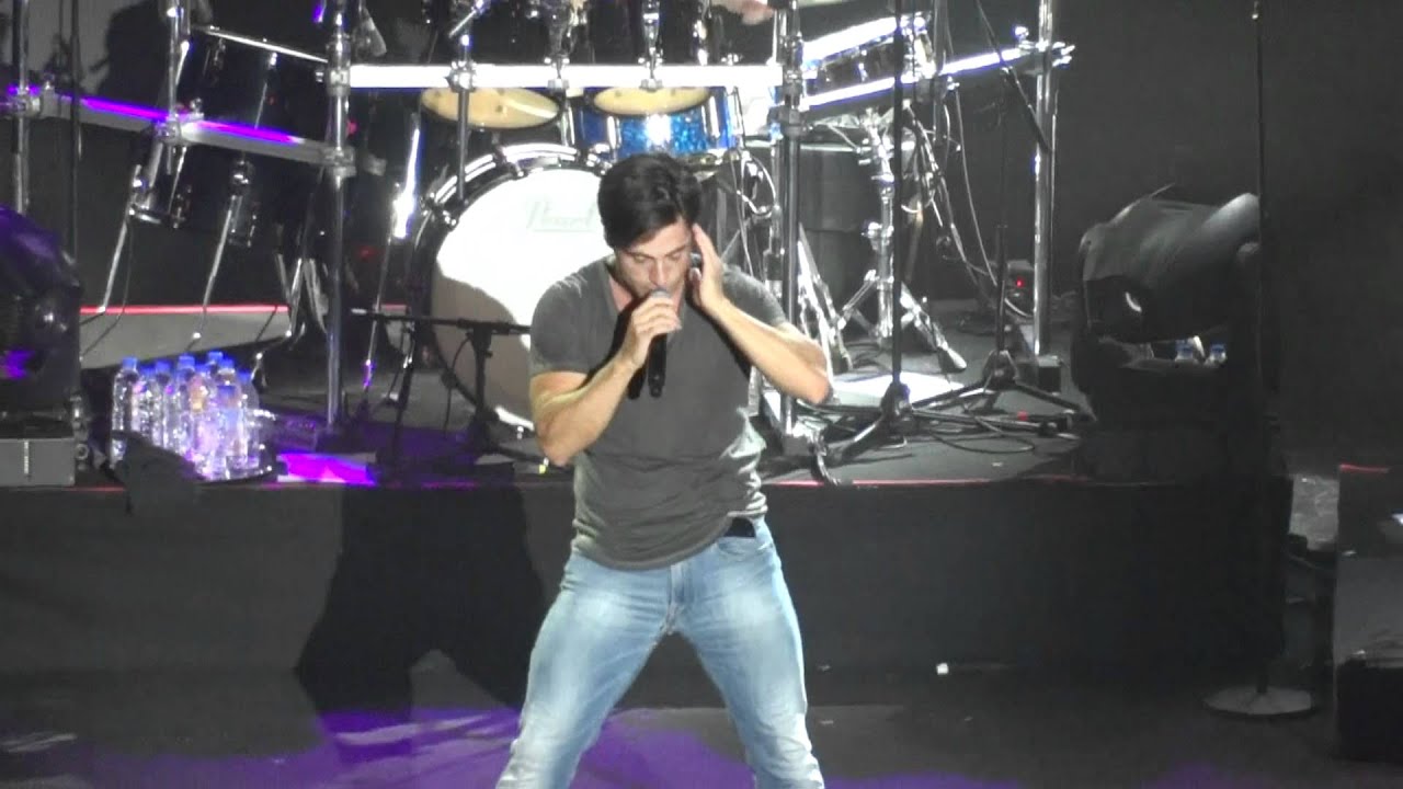 David Bustamante - El Aire Que Me Das (Viladecans 5-5-2012) HD