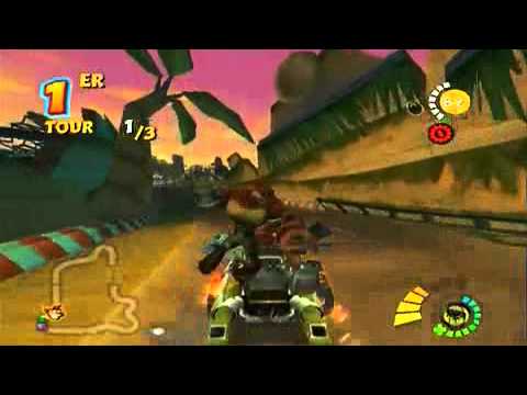 Crash Tag Team Racing sur GameCube - YouTube