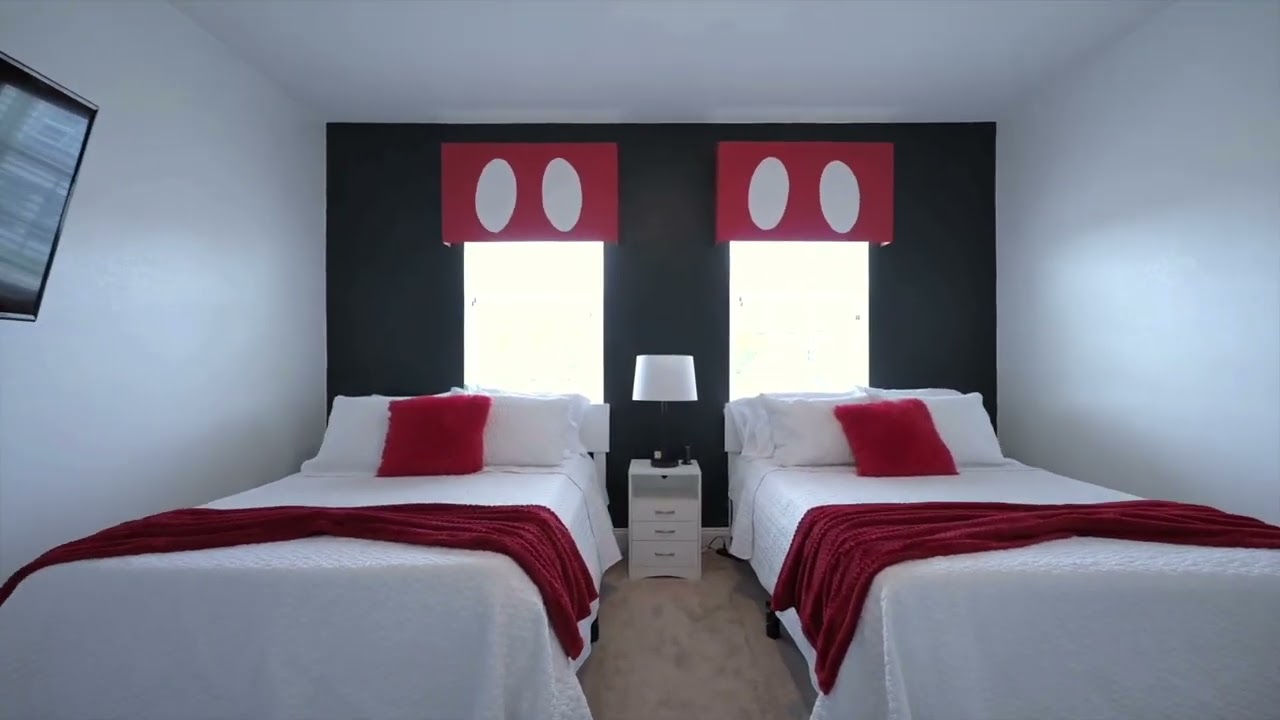 POV: You're house hunting near Orlando and just stumbled across the ultimate vacation home or in...