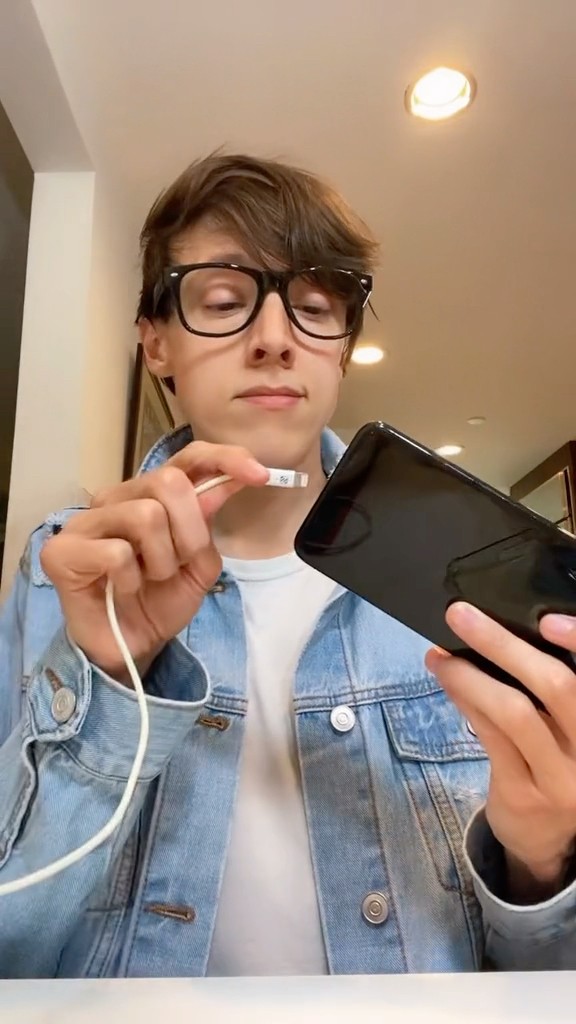 When You BUY a Charger From the Dollar Store #TheManniiShow.com/series
