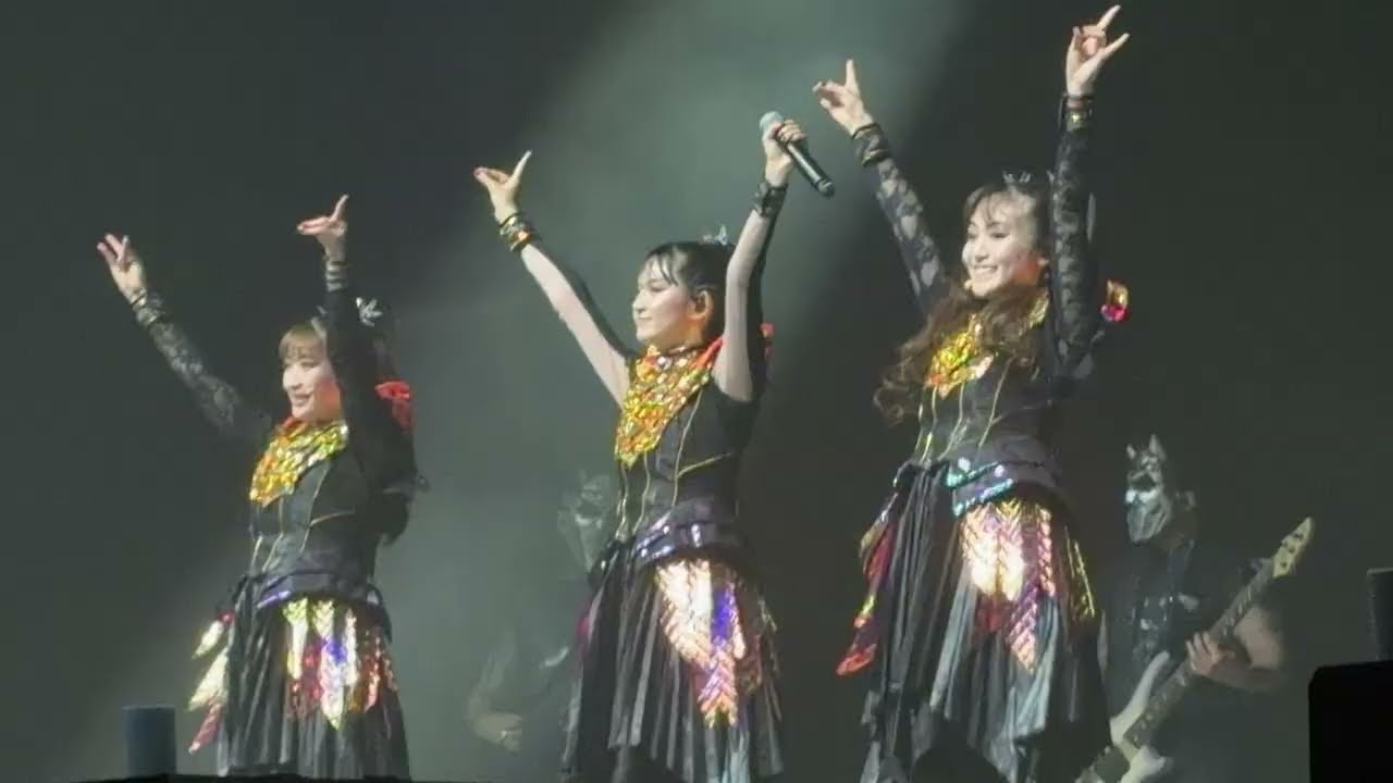 BABYMETAL - メギツネ【Live Blu-ray/DVD「BABYMETAL LEGEND - 43 THE