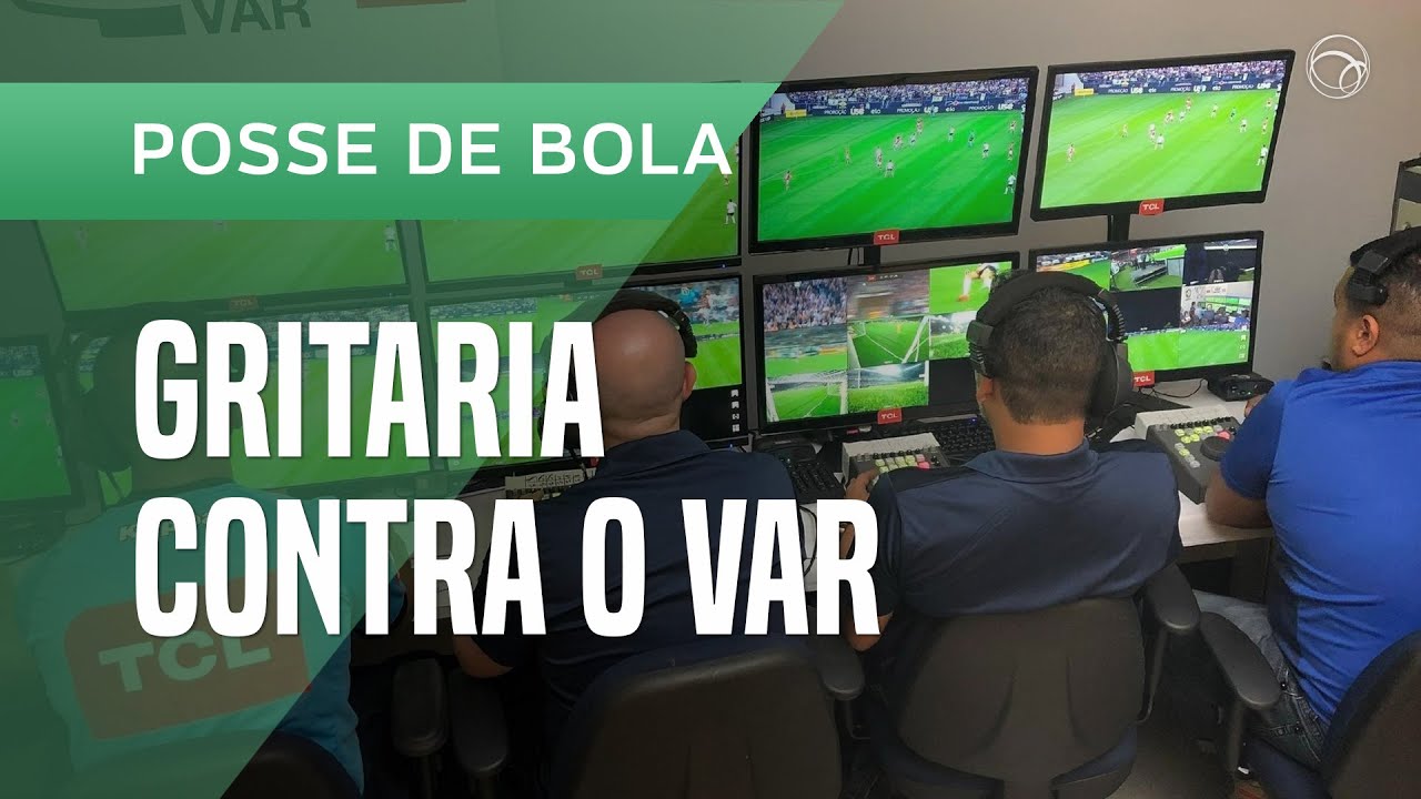 Futebol Mauro Cezar: Queriam o VAR e agora reclamam quando é usado