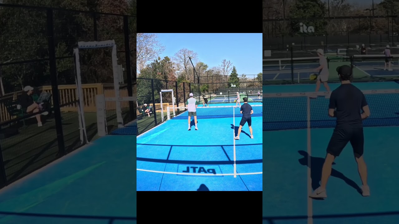 Padel - great defense can turn into offense 