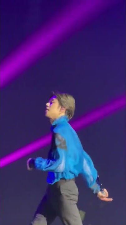 Lonely boy 😌 junnie can you be mine 😭 Y ARE YOU SO HANDSOME?  😭#yeonjun #txtconcert