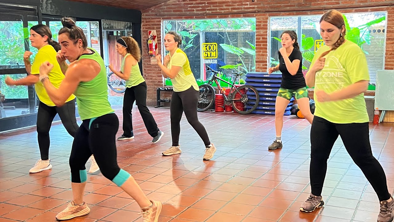CLASE FULLBODY AEROBICA - ENTRENA SIN ELEMENTOS EN CASA