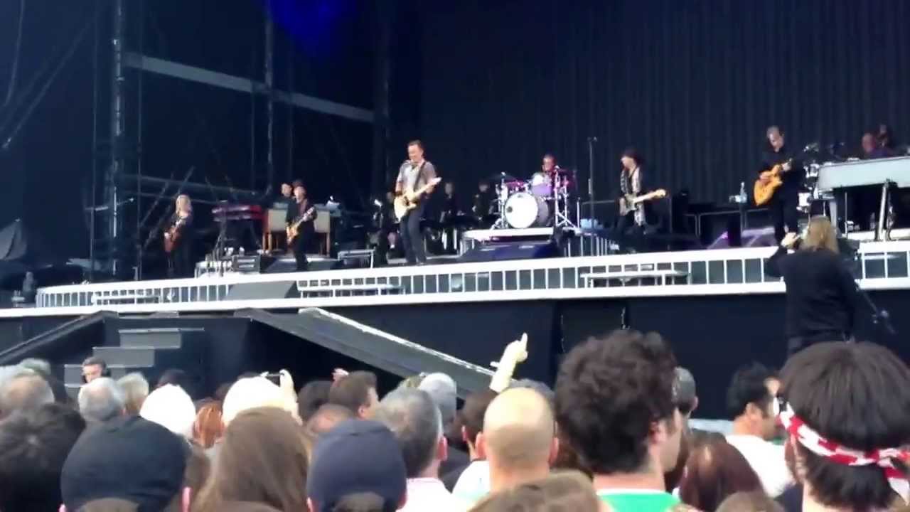 41 Shots Springsteen Bruce Springsteen performs 'American Skin 41 Shots' on Sunday nights ...