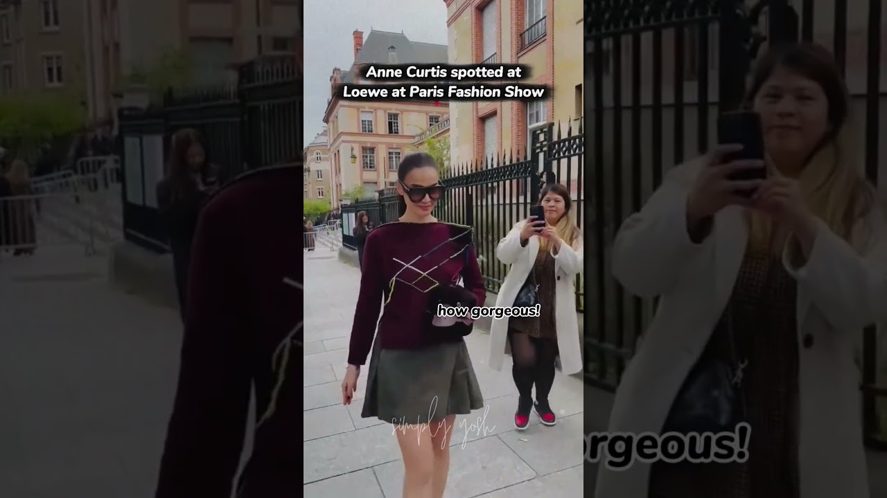 Anne looking so beautiful at Loewe at Paris Fashion Show 