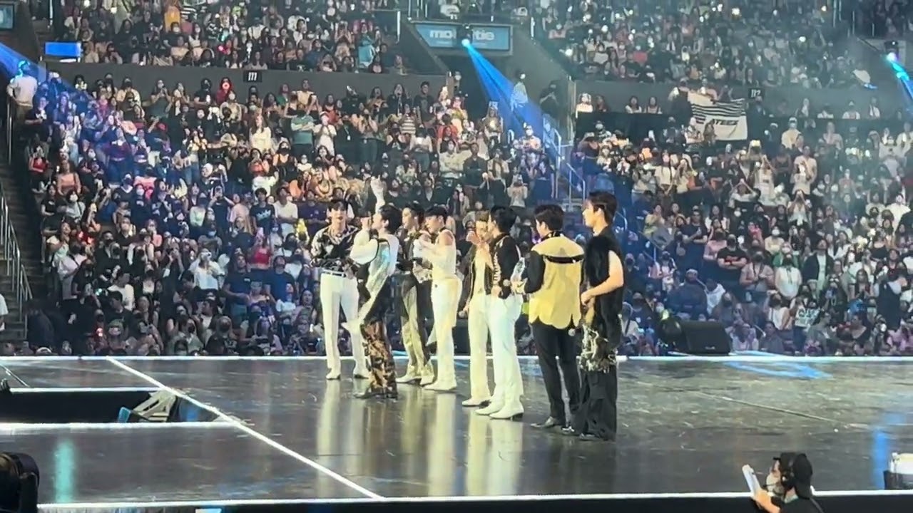 ATEEZ (에이티즈) - HALA HALA | KCON LA 2022 DAY 1 FANCAM 08/20/22