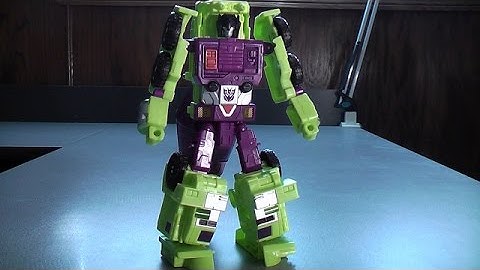 TRANSFORMERS COMBINER WARS DEVASTATOR CONSTRUCTICON MIXMASTER VIDEO TOY REVIEW