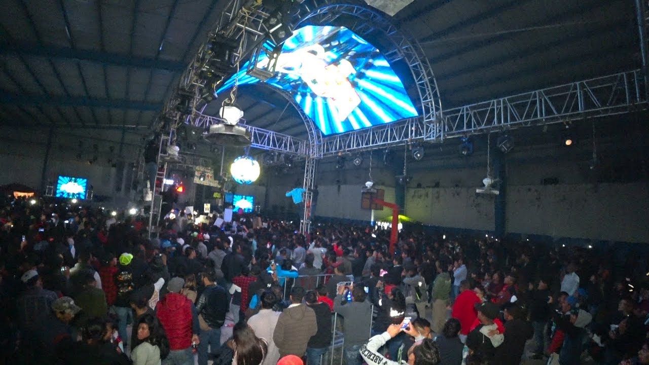 EL NUEVO ESPECTACULO QUE REALIZA CESAR JUEREZ SONIDO FANTASMA TEPETLAXCO PUEBLA BARRIO FANTASMA sonideras perronas