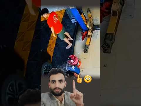في كل لحظة من حياتنا هناك خيط من لطف الله ينساب خفي ا بين تفاصيل الأيام لا نراه