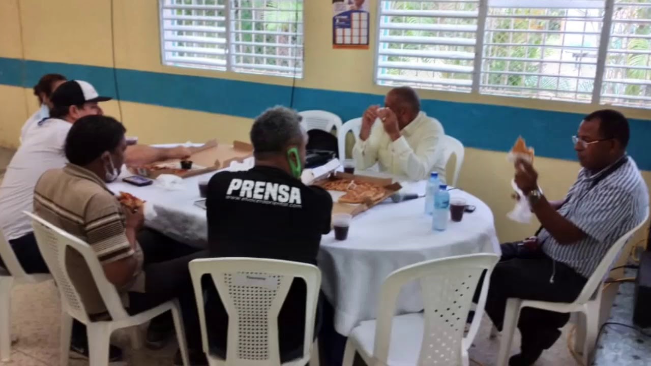 Alcalde Rodolfo Valera, almuerza con la prensa de Santo Domingo ...
