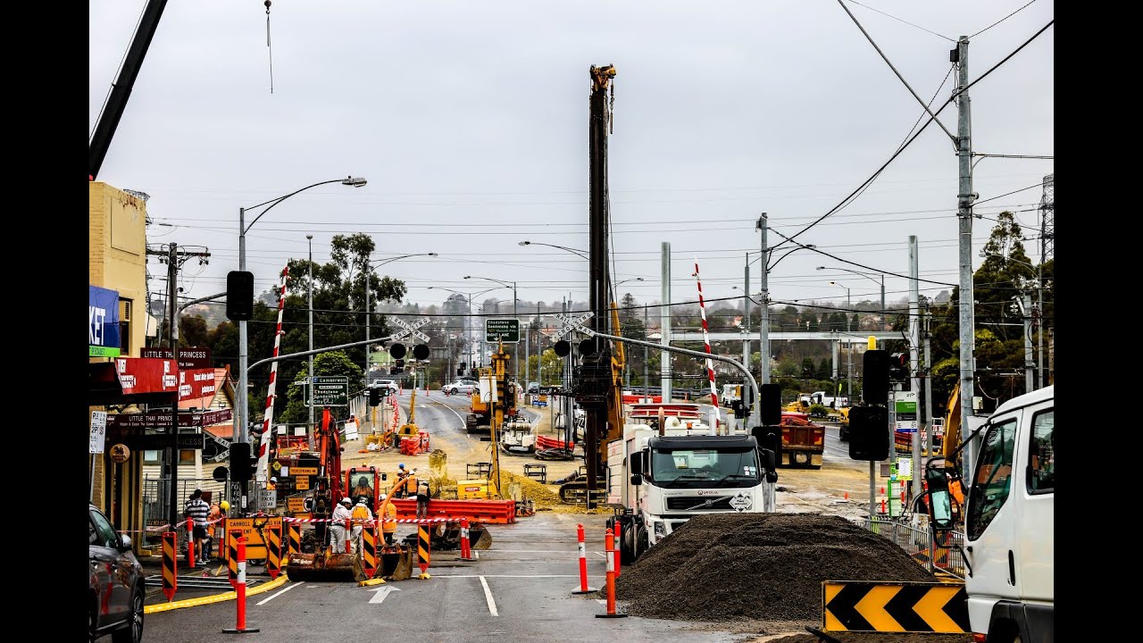 Burke Road Level Crossing Removal Timelapse 2015