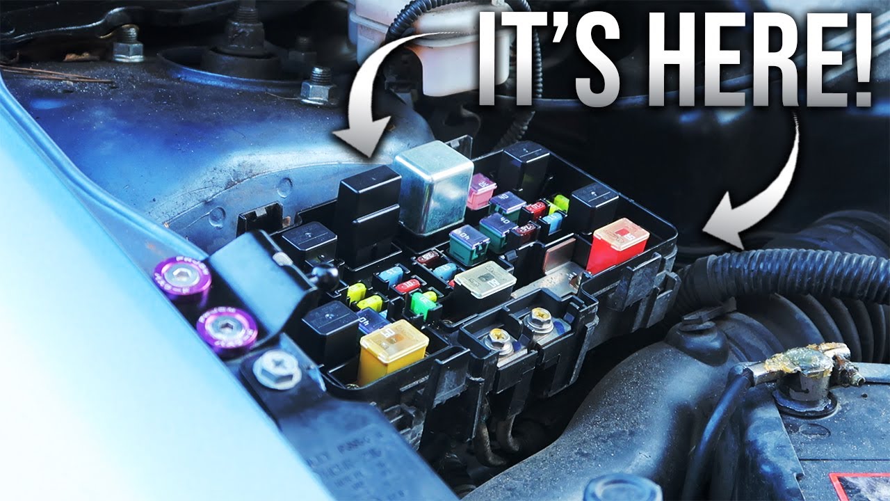Where to Find Your FUSE PULLER in a Honda Civic EP2 YouTube