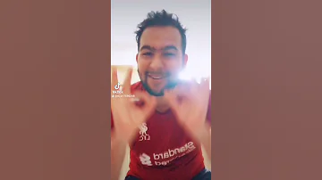 بتهددني بالبعد مفكراني هجيب ورا حد يقول للخايبة دي انها وظفتي المفضلة 