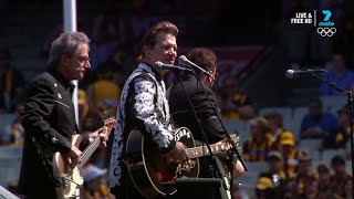 Chris Isaak  performing live at AFL Grand Final 2015