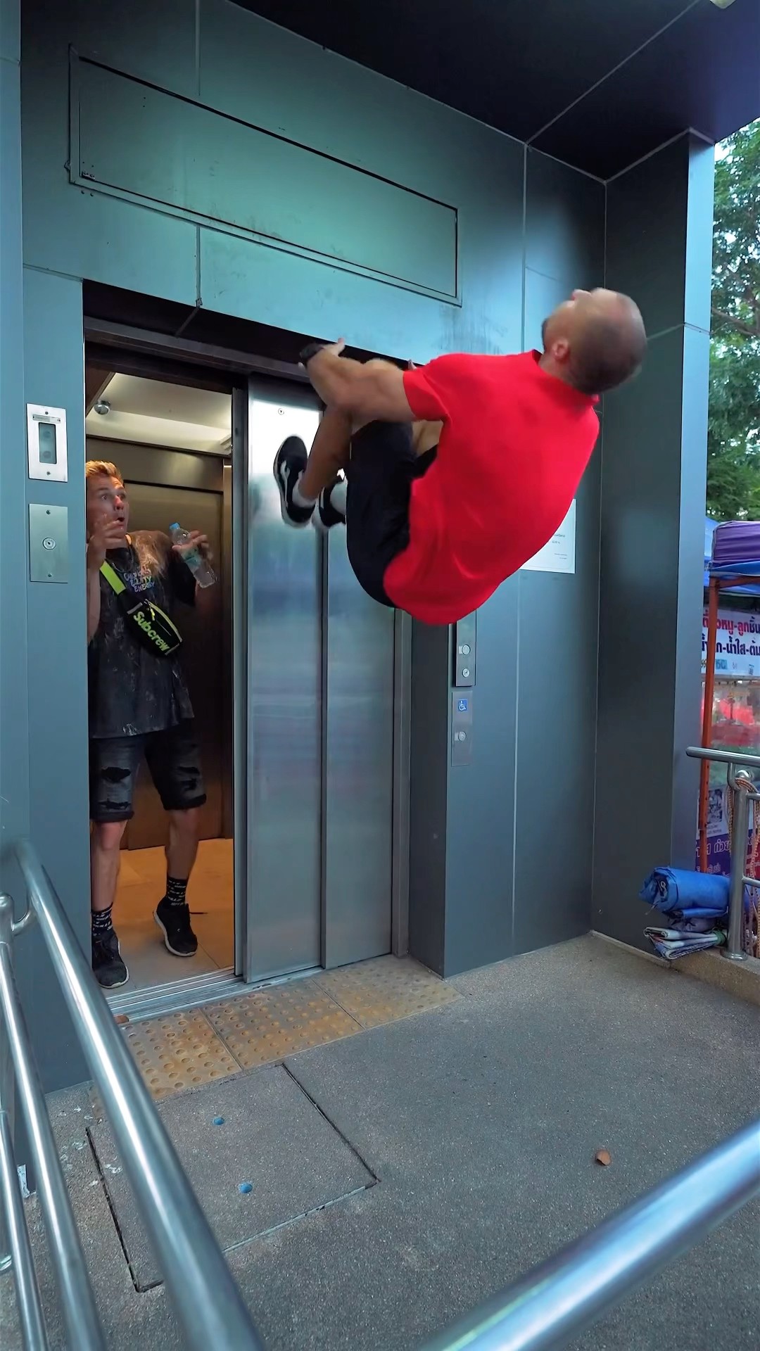 Backflip in Front of Elevator: Funny Reactions?? #kiryakolesnikov #funny #comedy #prank #parkour