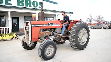 Kolik HP má traktor Massey Ferguson 285?