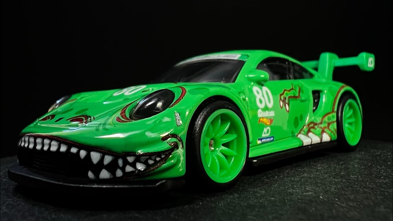 HOTWHEELS PREMIUM REXY PORSCHE 911 GT3 R (992) ホットウィール