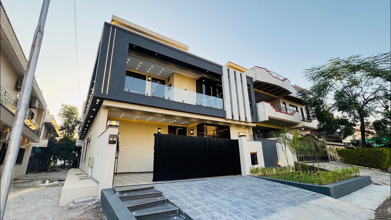 10 Marla Corner House For Sale in G13 Islamabad 