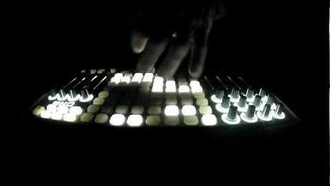 Colossus (I think there may be too much glitch) [DJNSM+controllerism]