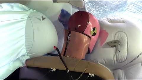 2016 Volvo XC90 small overlap IIHS crash test