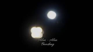 Jalan-jalan ke Alun-alun Bandung di Malam hari