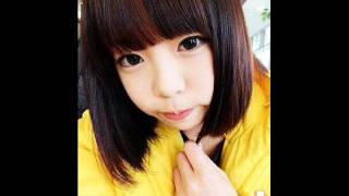 Korean Ulzzang (Girls) Korean Ulzzang (Girls)