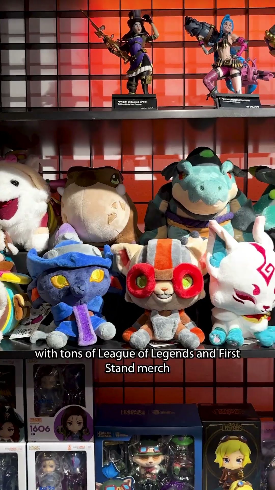 Come with us to First Stand at LoL Park ?