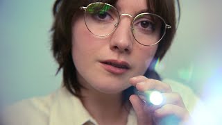 ASMR in French - Eye exam 🔎 [With rain in the background]
