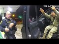 ラテン系黒人の米陸軍中尉へ、警官が銃向け催涙スプレー　解雇に