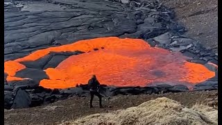 The floor IS lava! (Crustal foundering in Iceland's volcano - Fagradalsfjall, 2021)