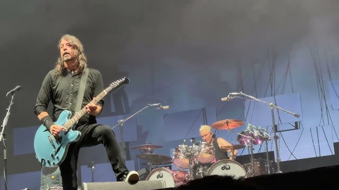 Foo Fighters chega ao Brasil com show em Curitiba antes do The