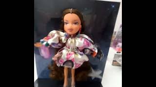 распаковка новой куклы Bratz