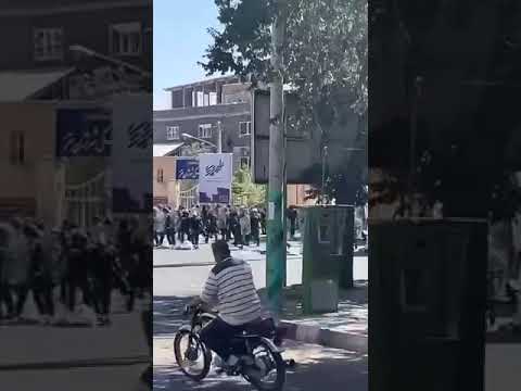 صف‌آرایی مزدوران رژیم اشغالگر ایران علیه مردم در سقز