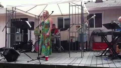 Suzanne Randall and the Cheeseburgers