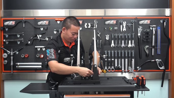 How to Use the TB-PF25 Home mechanic wheel truing stand - YouTube