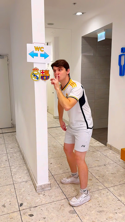 A guide for footballers...😂🤫 #football #alexlips #pranks