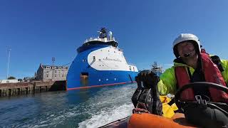 видео: На шлюпках в Северном море 🌊 | Морской драйв и волны картинка: На шлюпках в Северном море 🌊 | Морской драйв и волны