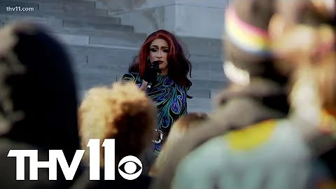 Drag show restriction bill passes Senate committee in Arkansas