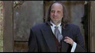 Scary Movie 2 'hand vs legs'