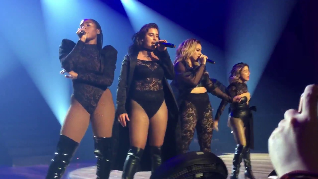 Intro + Worth It / BO$$ - Fifth Harmony (PSA Tour Live in Manila)