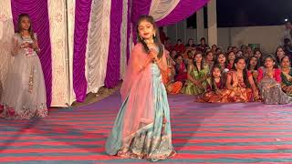 Video thumbnail of "Phoolon Ka Taron Ka Sabka Kehna Hai dance By Heer"