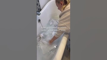 How to get white fluffy towels ☁️ #laundryhacks #cleaninghacks #cleaning #cleaningmotivation #clean